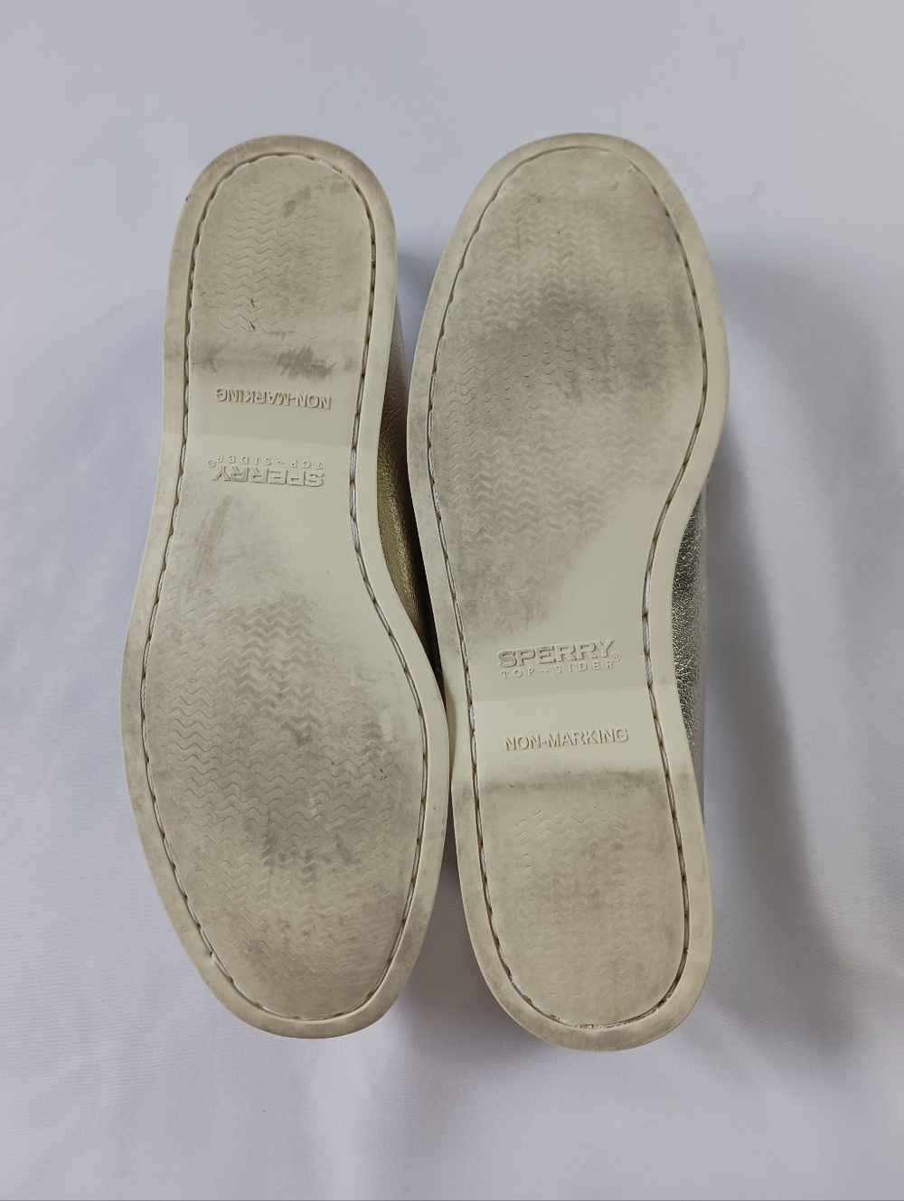 Sperry 2 Eye Boat Shoe Top Sider Metalic Gold Leather Flat Loafer Preppy Size 10 - Picture 10 of 11